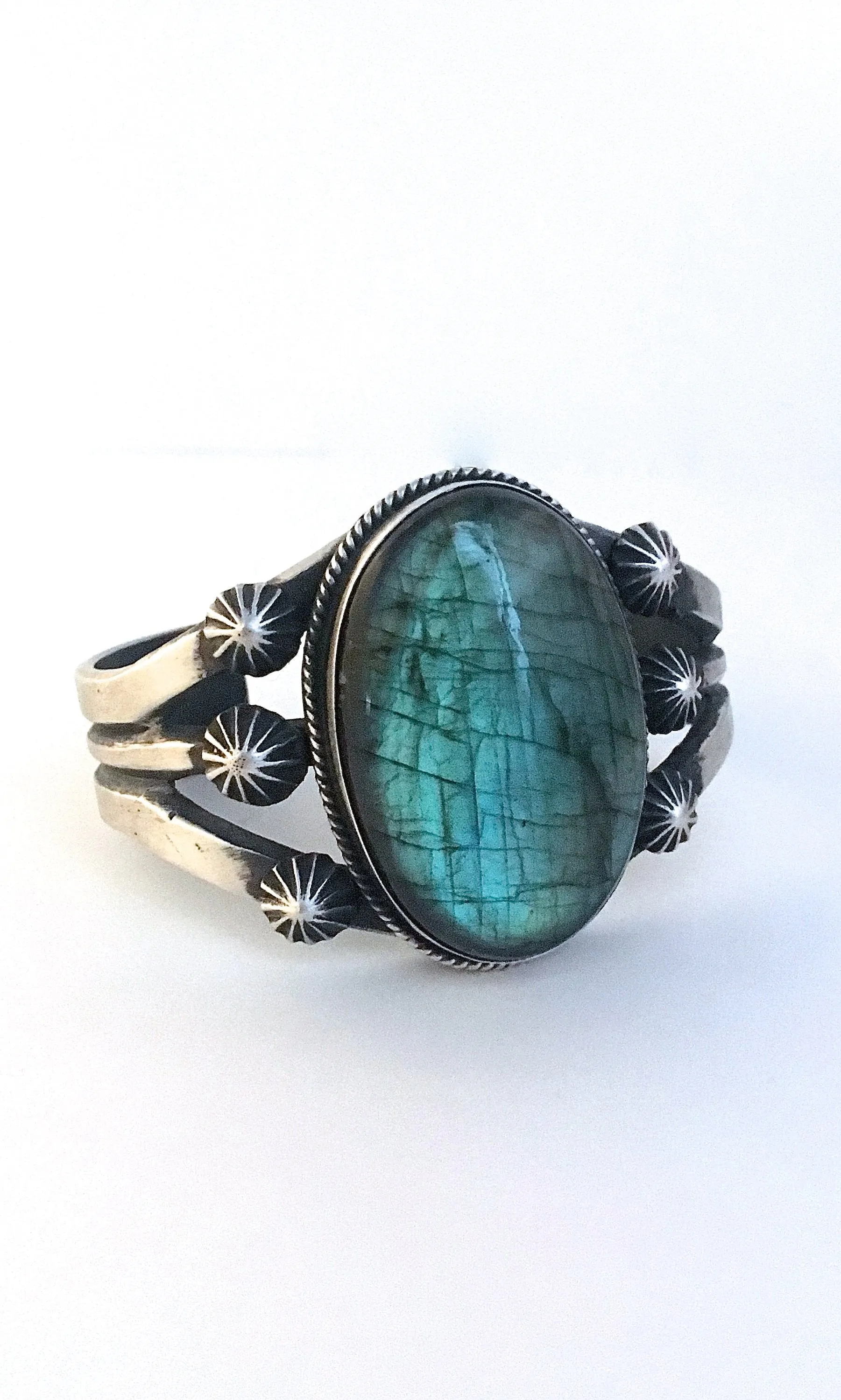 ROMANCING THE STONE Navajo Large Oval Labradorite & Silver Cuff