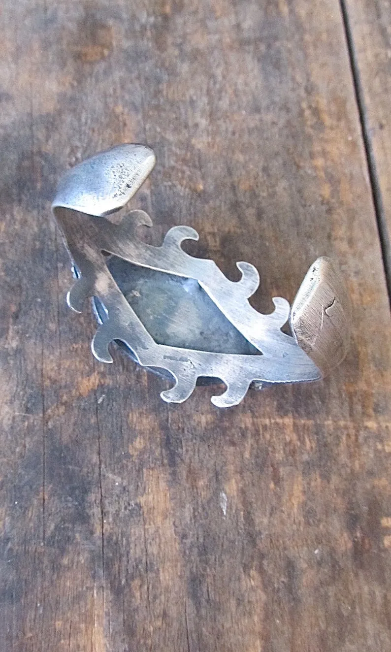 ROMANCING THE STONE Navajo Sterling Silver & Labradorite Cuff