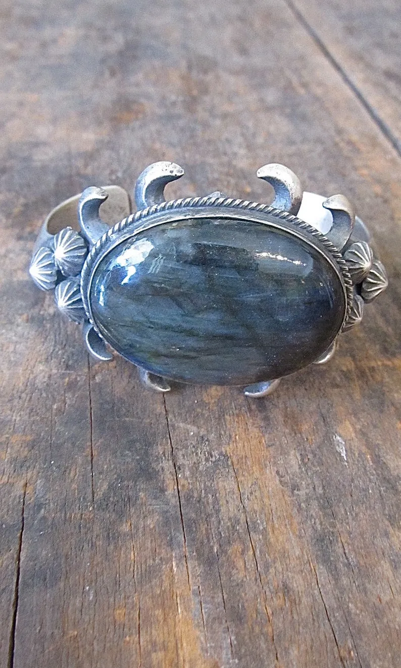 ROMANCING THE STONE Navajo Sterling Silver & Labradorite Cuff