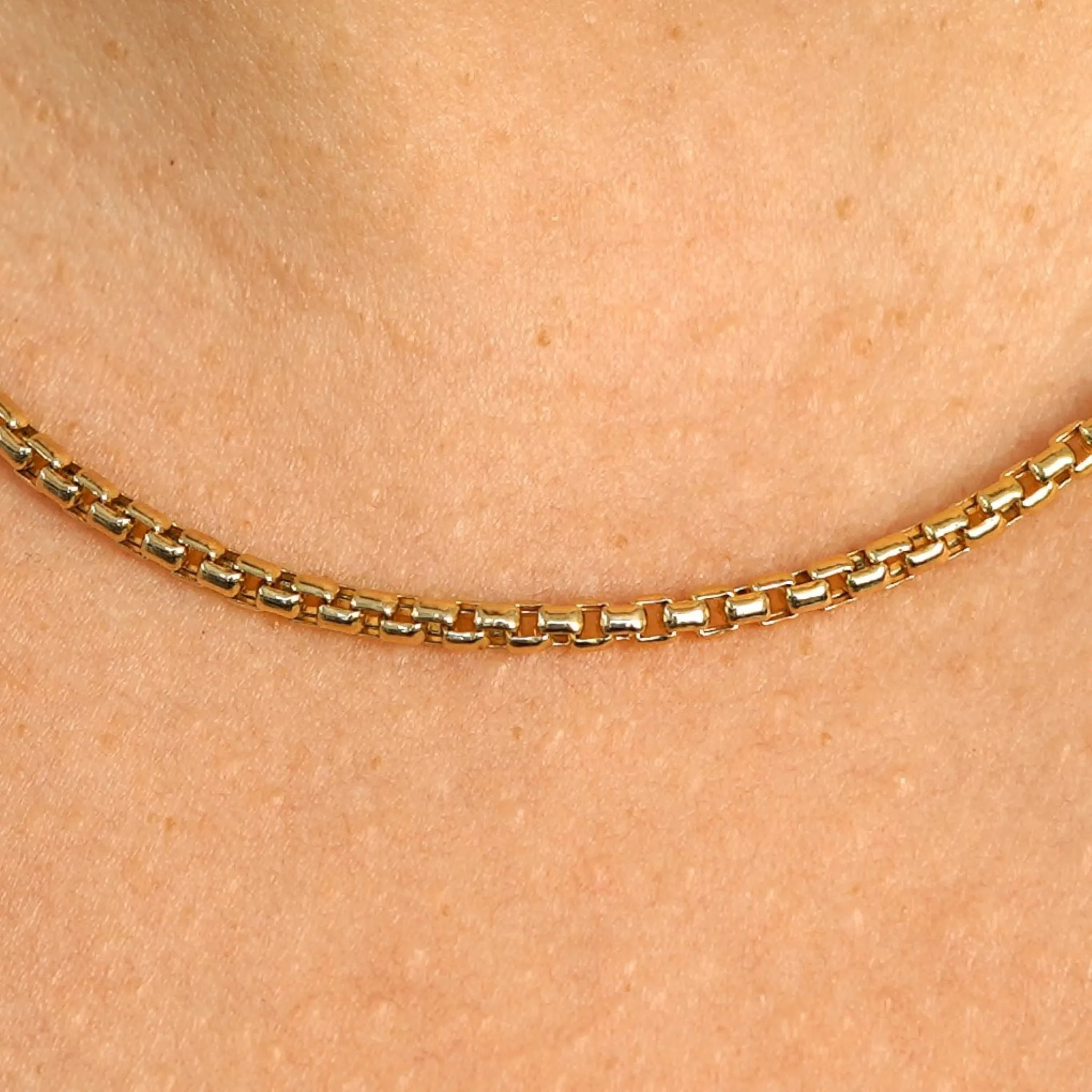 Round Box Chain
