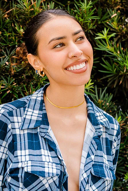 Sleek Gold Choker