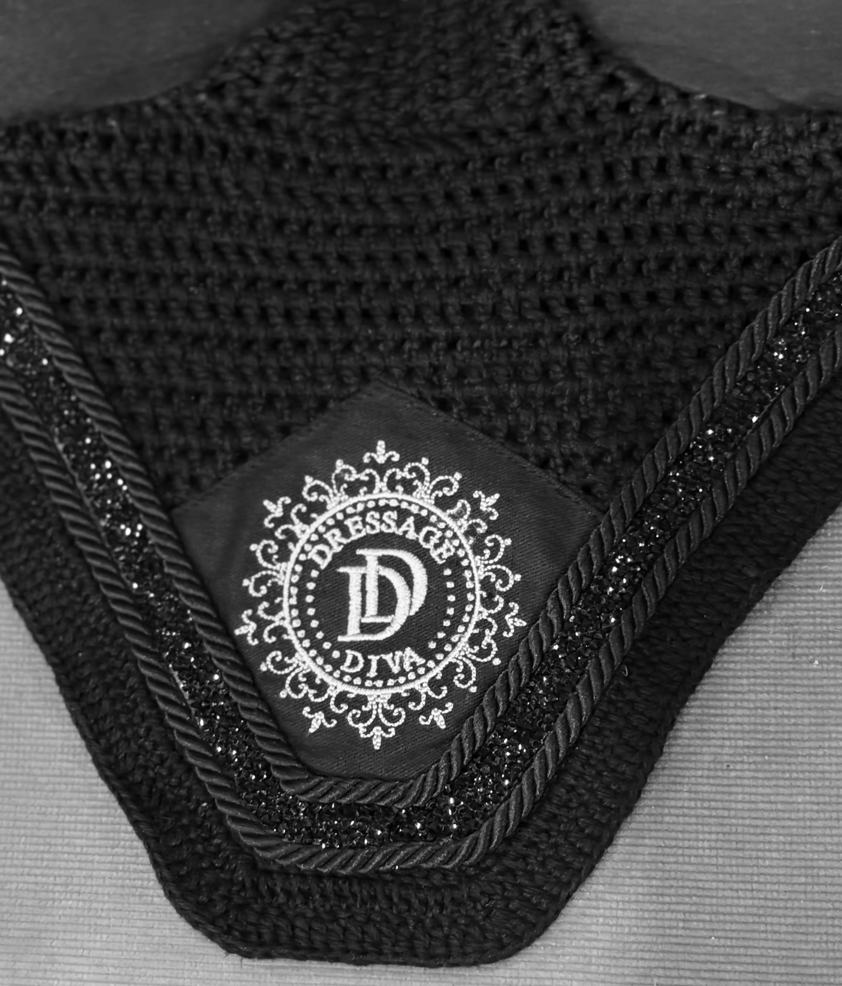 Sound Proof Bonnet | Embroid silver logo & crushed crystals