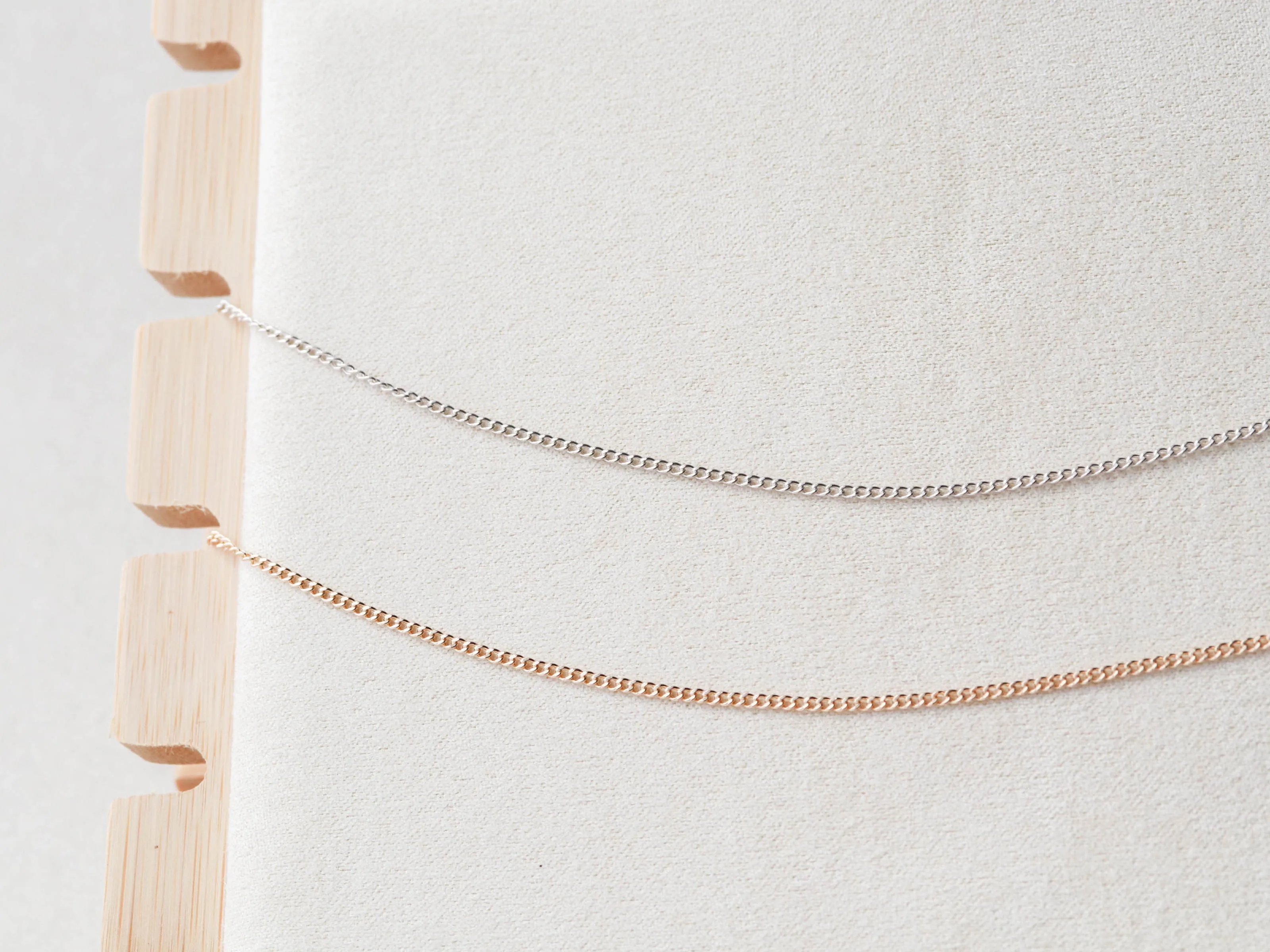 Thin Curb Chain