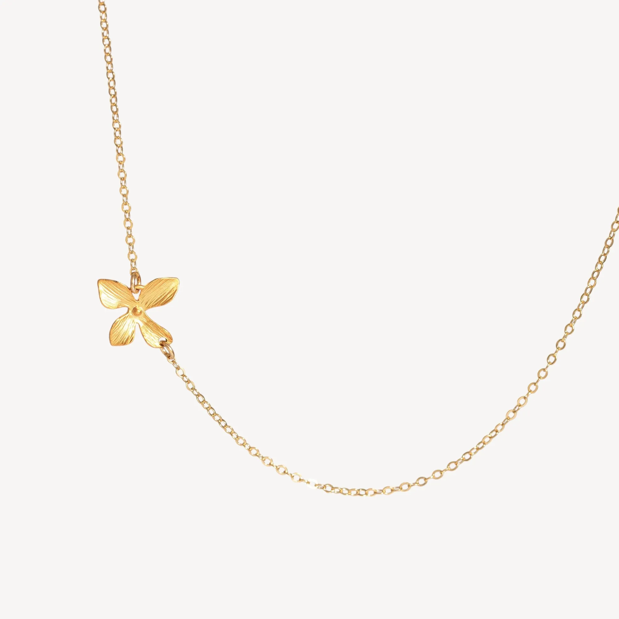 Tiny Flower Pendant Choker