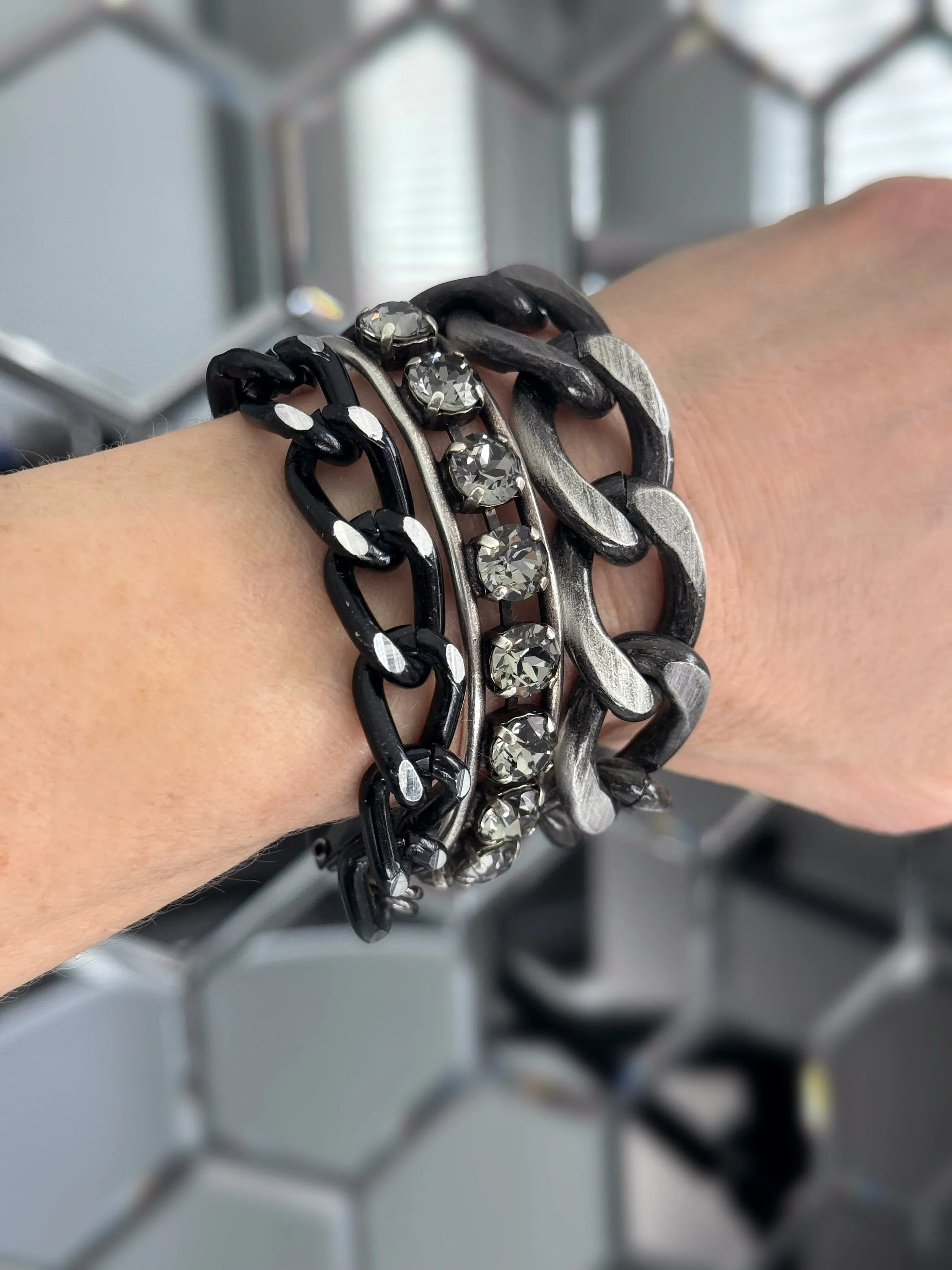 VIBE - Thick Black and Silver Chain Bracelet