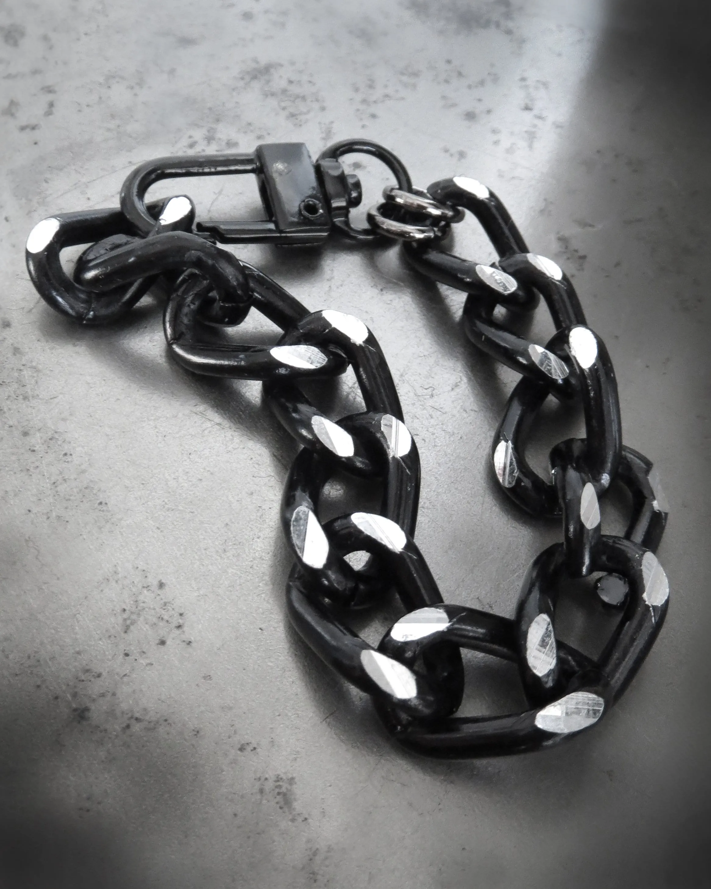 VIBE - Thick Black and Silver Chain Bracelet