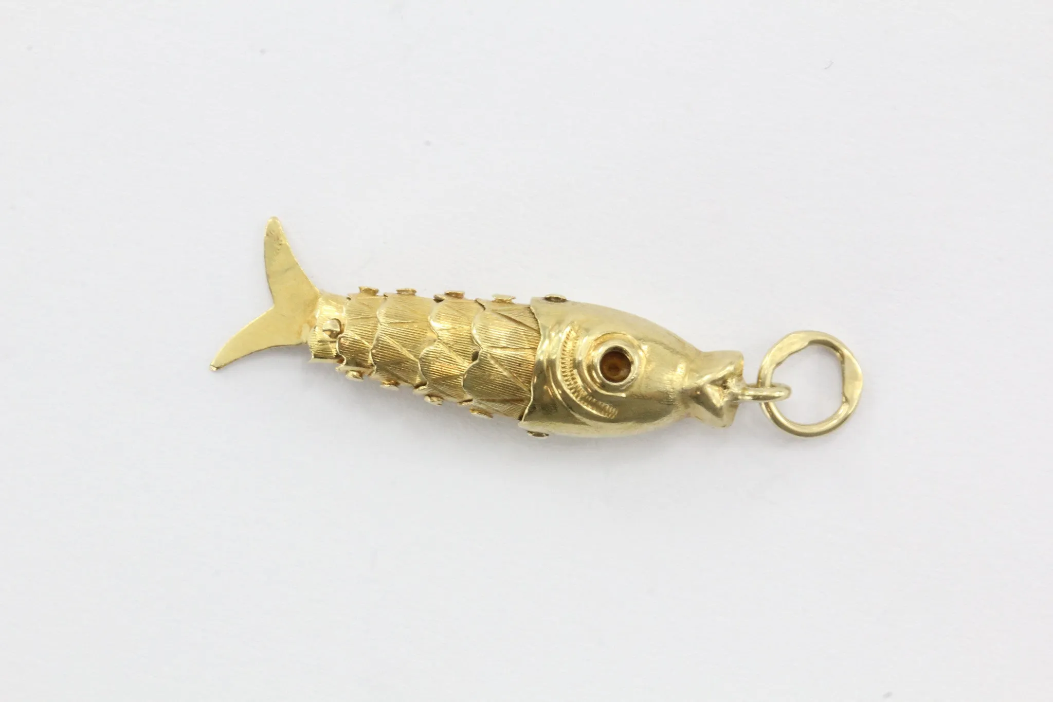 Vintage 18K Gold Reticulated Fish Charm