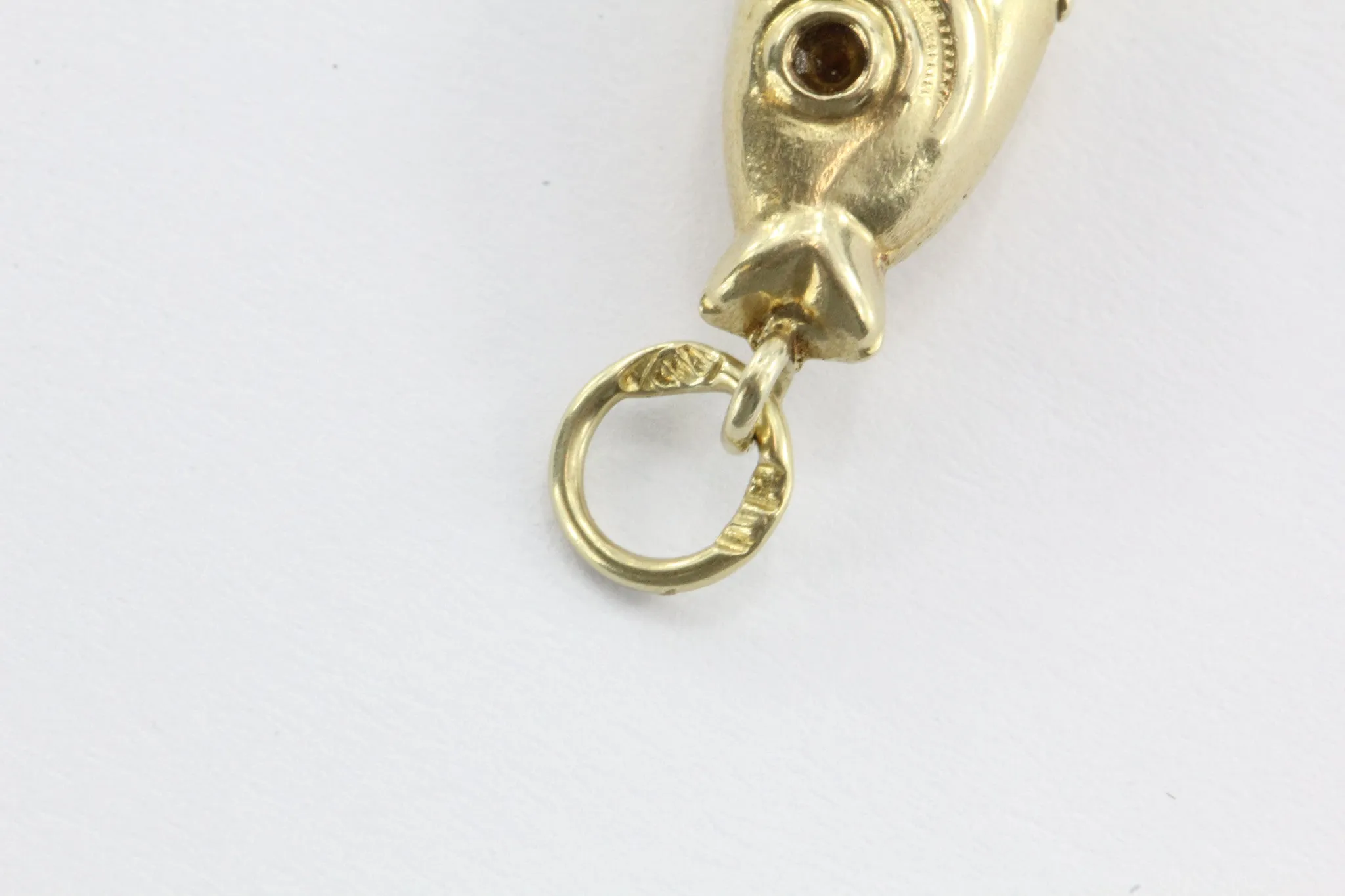 Vintage 18K Gold Reticulated Fish Charm