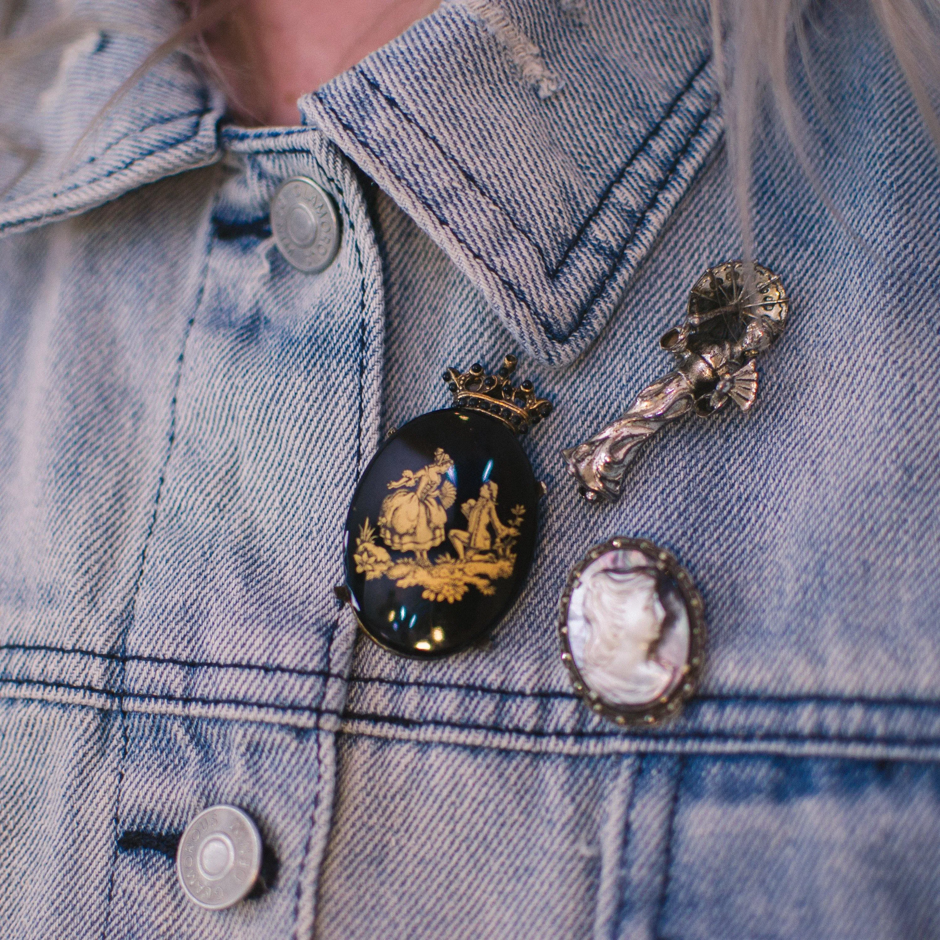 Vintage Sterling Silver Cameo Brooch, Carved Gray and Mother of Pearl Cameo, Brooches and Pins, Pendant