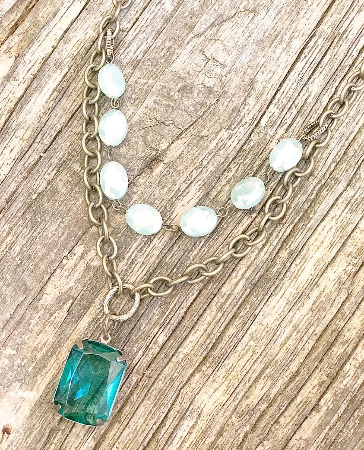 Vintage Style Crystal Pendant Necklace