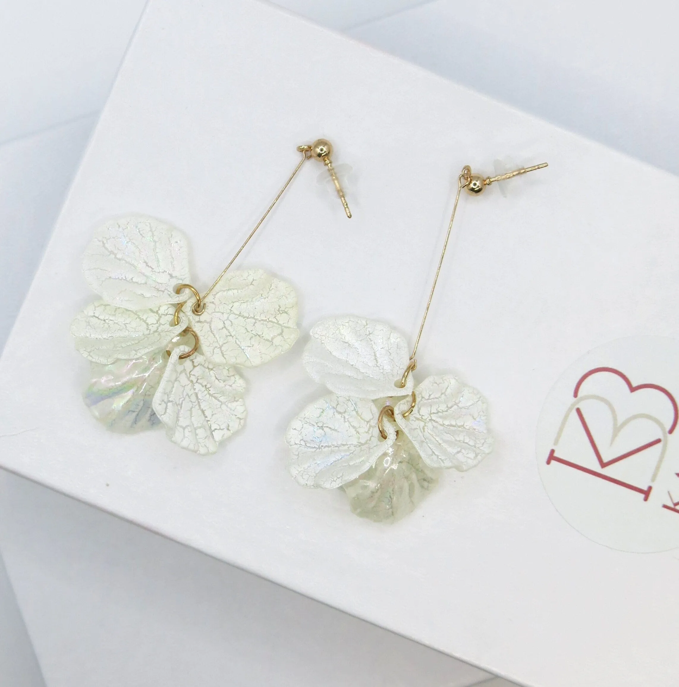 White Frosted Petal Tassel Earrings, Floral Gold Dangle Studs, Translucent Petal Wedding Dangle Earrings, Bridal Flower Fashion Studs