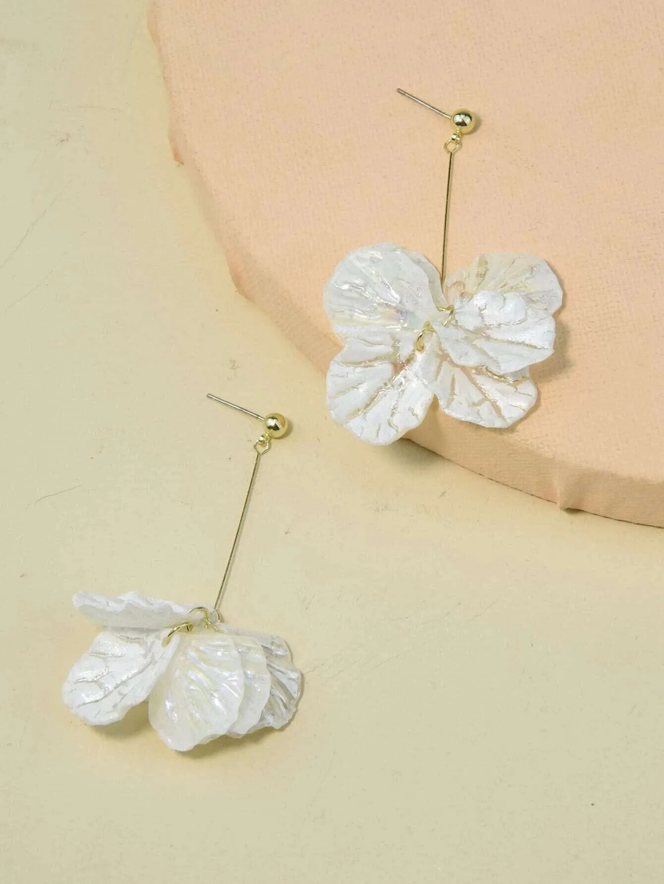 White Frosted Petal Tassel Earrings, Floral Gold Dangle Studs, Translucent Petal Wedding Dangle Earrings, Bridal Flower Fashion Studs