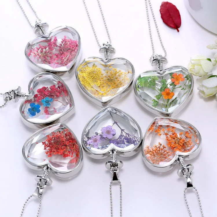 Wholesale Heart Shaped Alloy Fashion Dried Flower Transparent Crystal Necklace JDC-NE-YinH010